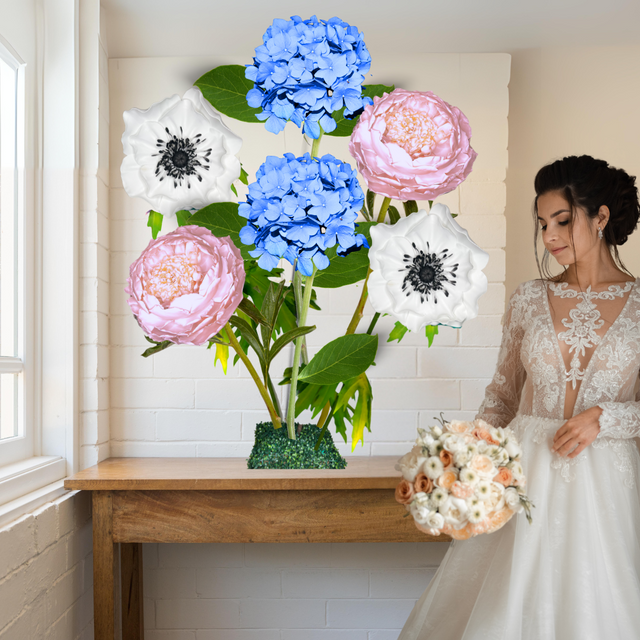 Tied Hearts – Wedding Floral Arrangement