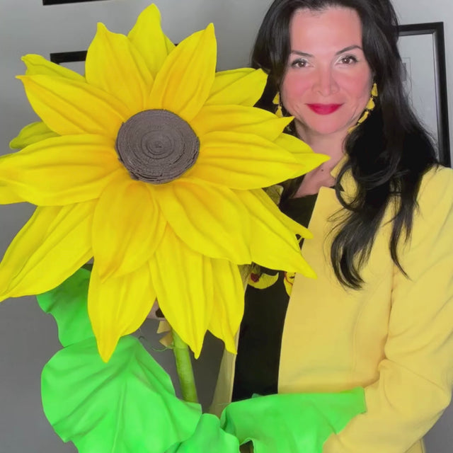 "Girasol gigante | Esplendor soleado para eventos vibrantes y decoración alegre" 